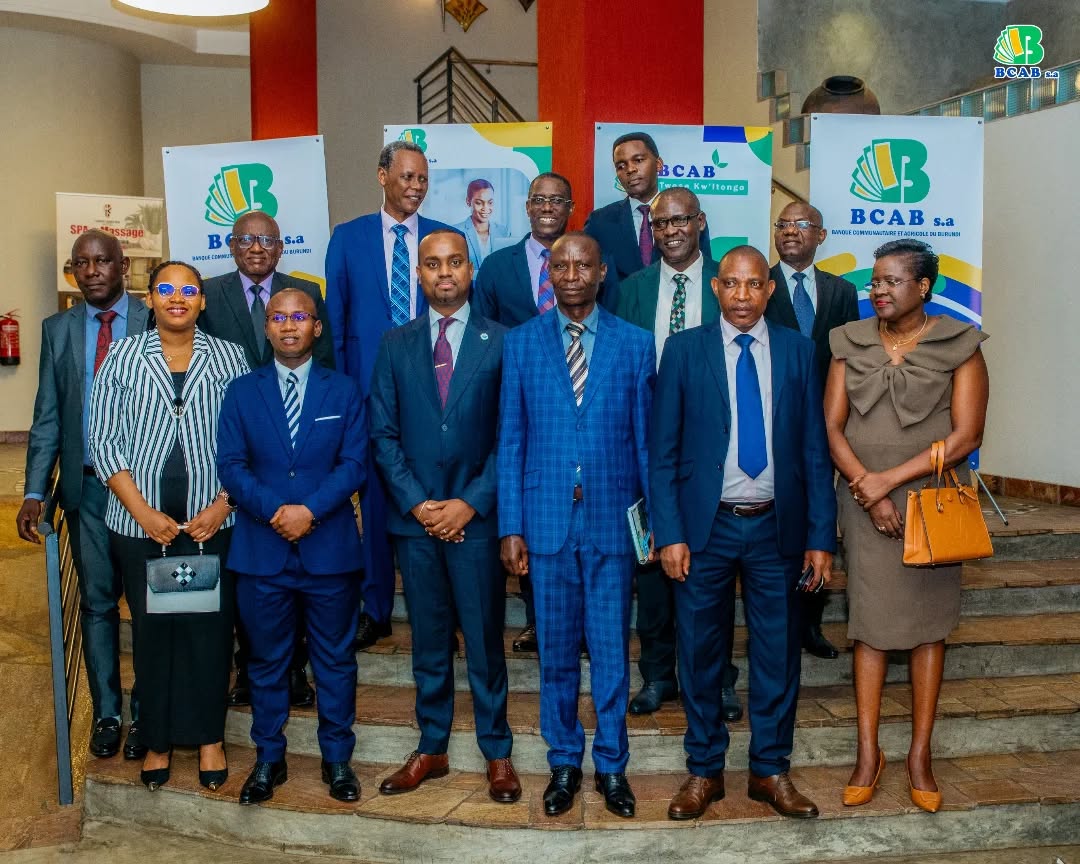 𝗨𝗻 𝗧𝗼𝘁𝗮𝗹 𝗕𝗶𝗹𝗮𝗻 𝗱𝗲 𝟰𝟲𝟳 𝗠𝗶𝗹𝗹𝗶𝗮𝗿𝗱𝘀 𝗙𝗯𝘂 : 𝟭𝟲 𝗽𝗼𝗶𝗻𝘁𝘀 𝗱𝗲 𝘃𝗲𝗻𝘁𝗲 (𝟭𝟯 𝗮𝗴𝗲𝗻𝗰𝗲𝘀 𝗲𝘁 𝟯 𝗚𝘂𝗶𝗰𝗵𝗲𝘁𝘀) : 𝟱𝟲𝟬 𝗘𝗺𝗽𝗹𝗼𝘆𝗲́𝘀 : 𝟯𝟰.𝟰𝟲𝟯 𝗰𝗹𝗶𝗲𝗻𝘁𝘀 : 𝟳𝟭𝟲𝟴 𝗔𝗴𝗲𝗻𝘁𝘀 : 𝟮𝟲𝟯 𝗦𝘂𝗽𝗲𝗿 𝗔𝗴𝗲